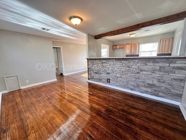 Foto del edificio - 312 Bolton Pl