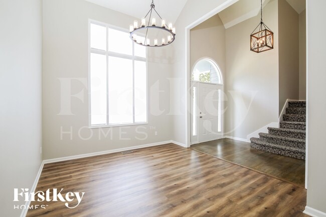 Foto del edificio - 15211 Maple St