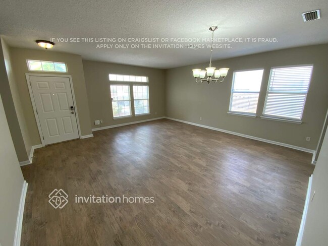 Building Photo - 251 Prince Phillip Dr