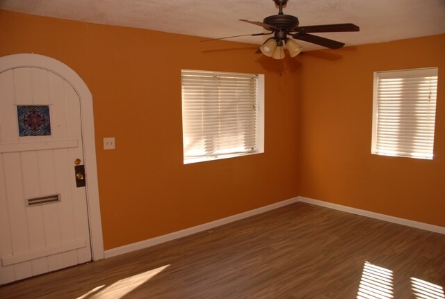 Building Photo - 4520 Kensington Dr