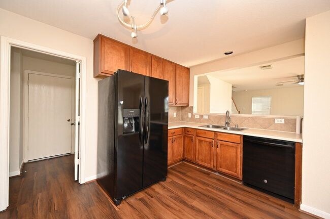 Foto del edificio - 9403 Coatsworth Dr