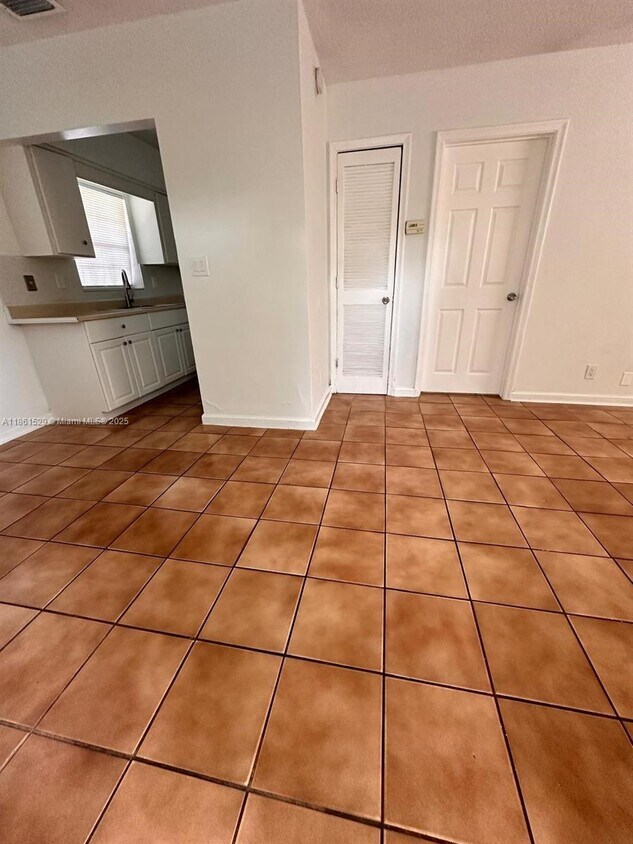 Foto principal - 4090 NW 31st Terrace