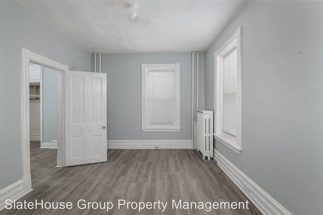 Building Photo - 2136 Perkiomen Ave