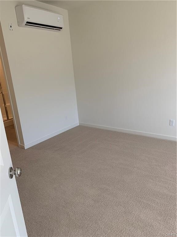 Building Photo - 169 Episode