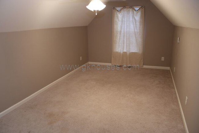 Building Photo - 1038 Emerald Ridge Dr