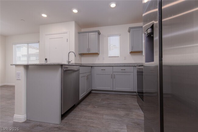Foto del edificio - 12232 Azure Gate Rd