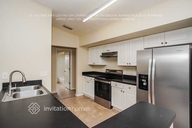 Building Photo - 8907 68th Ave E