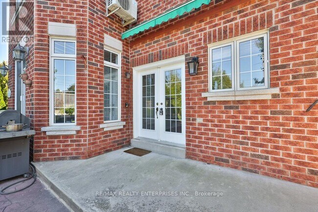 Photo du bâtiment - 37 Castlegate Blvd