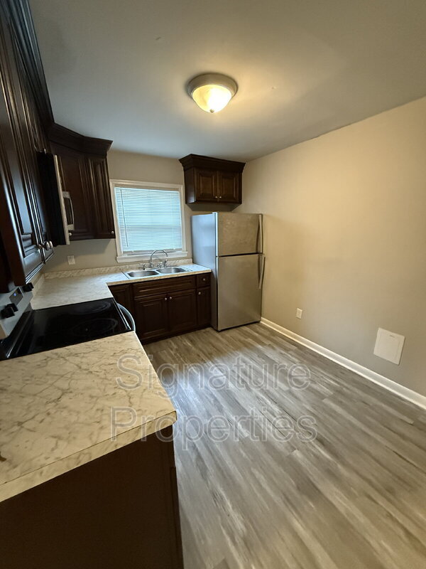 Foto del edificio - 631 Quincy St