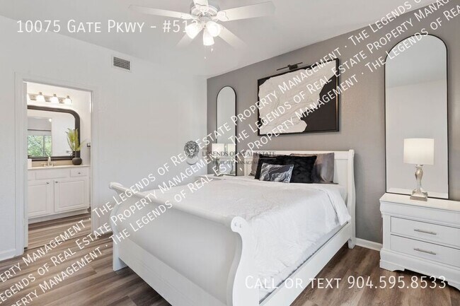 Foto del edificio - 10075 Gate Pkwy N