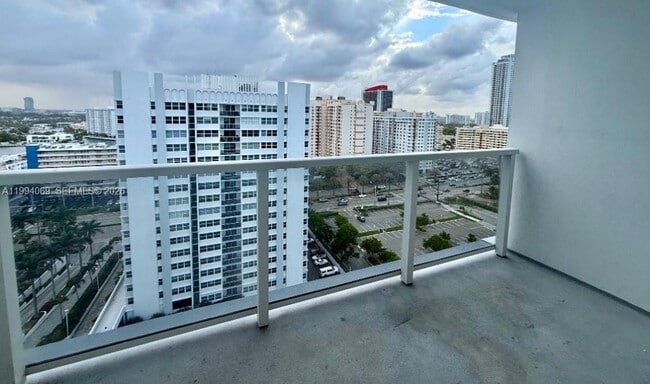 Building Photo - 1890 S Ocean Dr