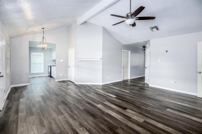 Building Photo - 2726 Virginia Colony Dr