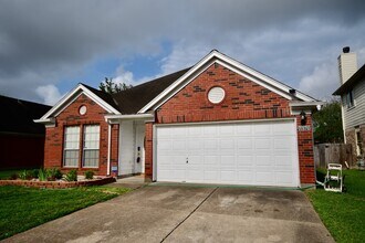 Building Photo - 8974 N Deer Meadow Dr