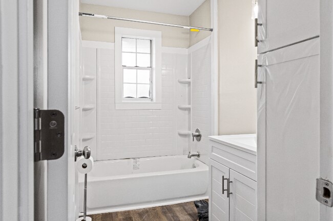 Foto del edificio - 4460 Old Mission Rd