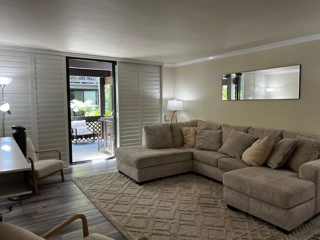 Building Photo - Two Bedroom One Bath Condo for Rent in Pla...