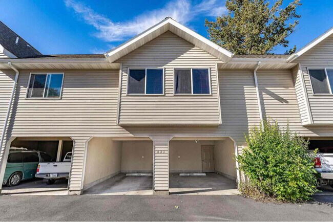 Building Photo - 425 2nd Ave W