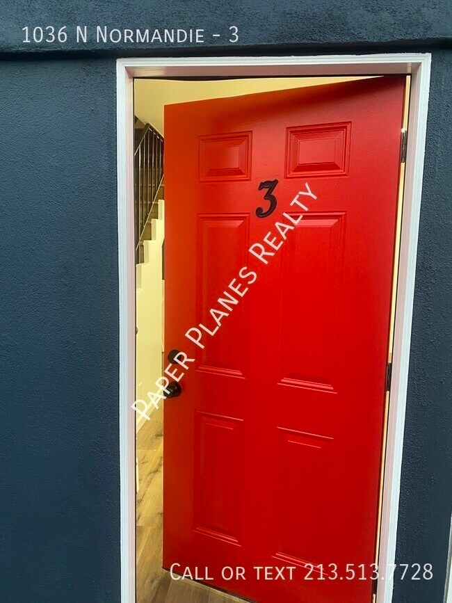 Foto del edificio - Townhouse in East Hollywood
