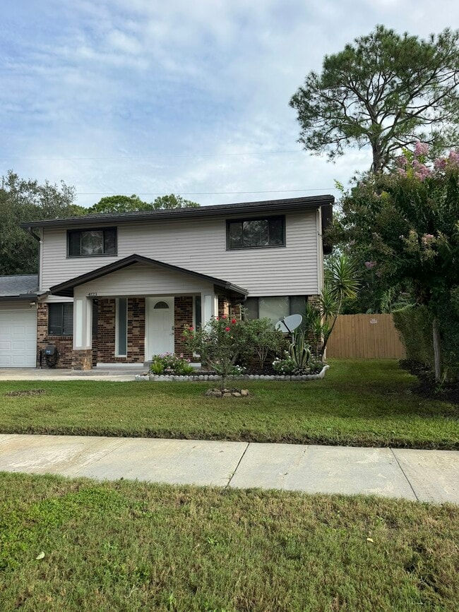 Building Photo - 4123 Lazy Hollow Ln N