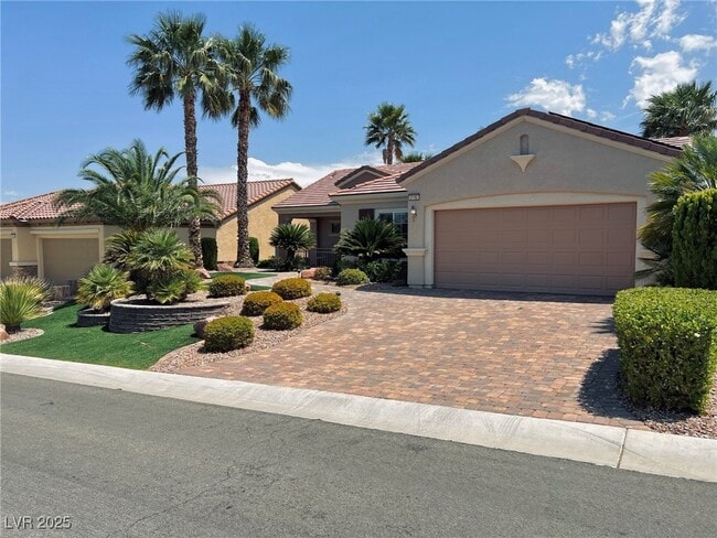 Building Photo - 2192 Canyonville Dr