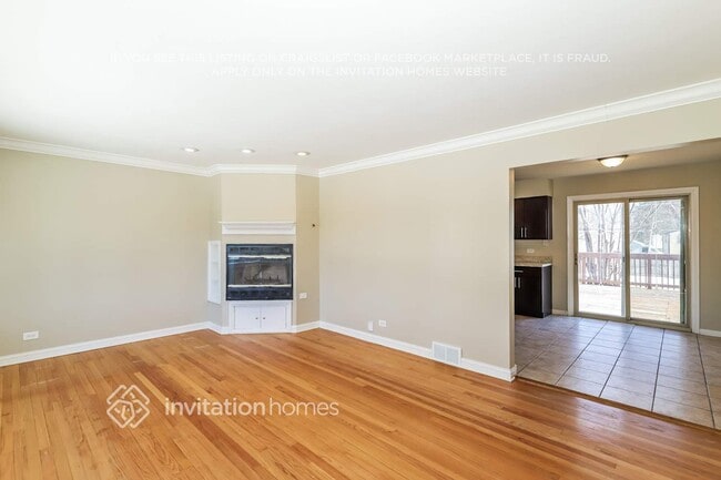 Foto del edificio - 445 N Douglas Ave