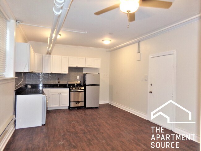 Foto del edificio - 2129 N Dayton St