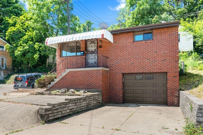 Foto del edificio - Gorgeous 2 bedroom home in Brookline avail...