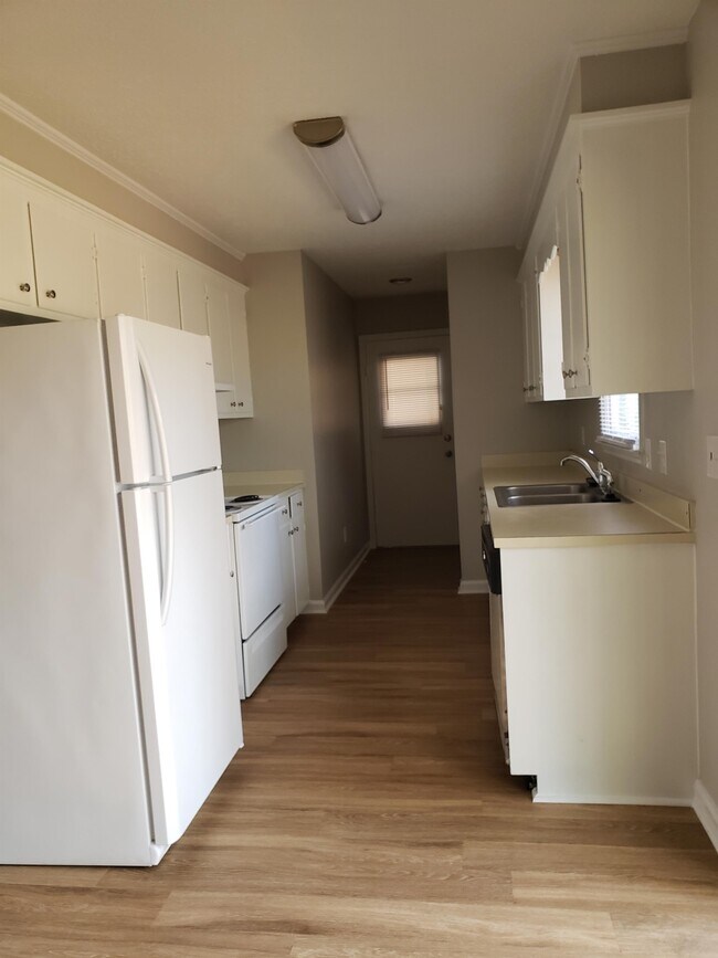 Foto del edificio - 3104 Sawyer St
