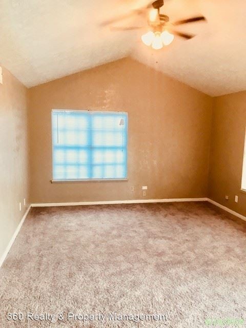 Building Photo - 9404 Grannis St