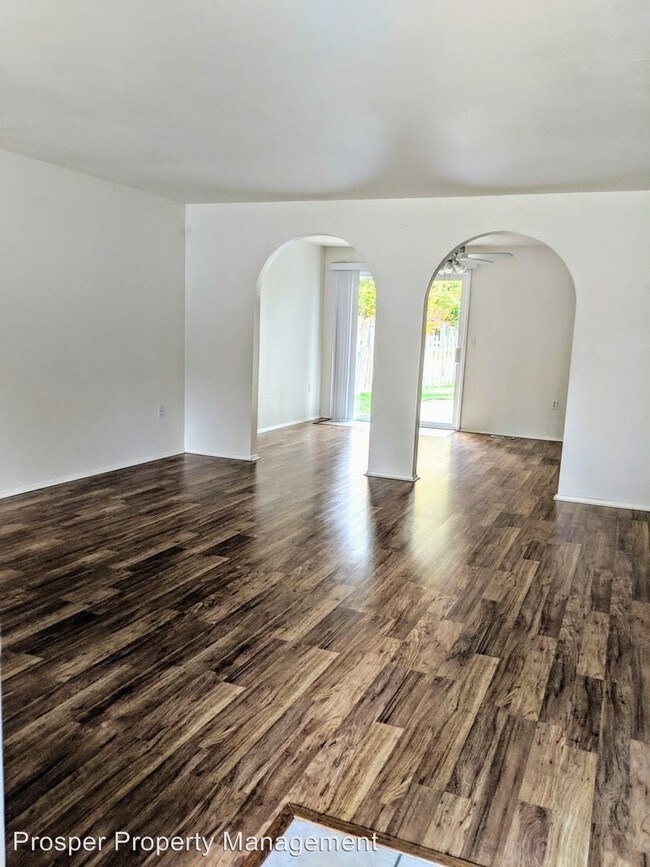 Foto del edificio - 14120-14122 107th Ave Ct E