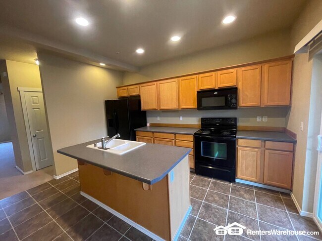 Foto del edificio - 5305 Military Rd E