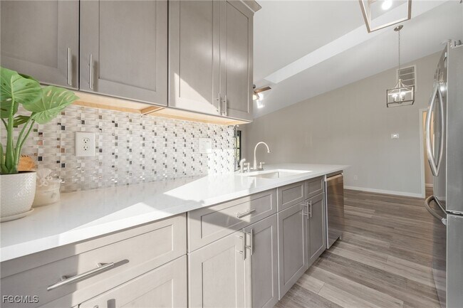 Foto del edificio - 5113 SW 15th Pl