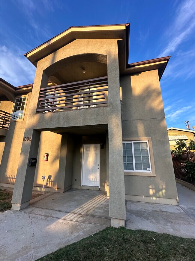 Building Photo - 1092 Lime Ave