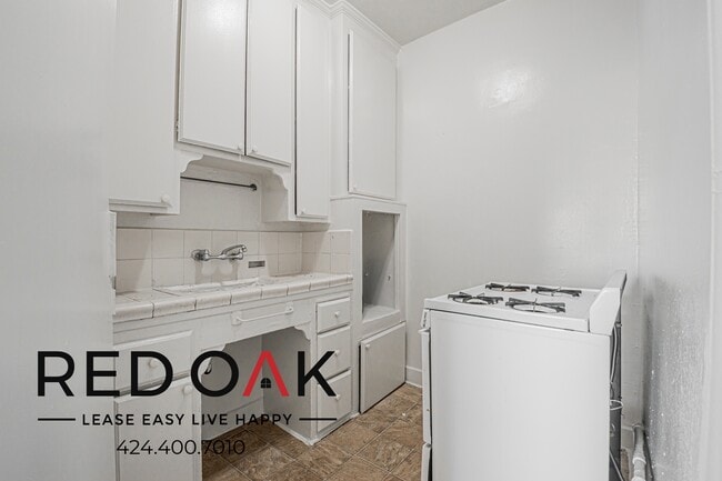 Foto del edificio - 450 S Kenmore Ave