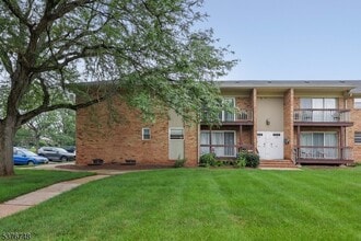 Building Photo - 534 Andria Ave