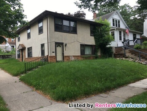 Primary Photo - 4901 Columbus Ave
