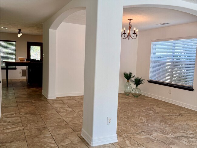 Foto del edificio - 6622 Grant Dr