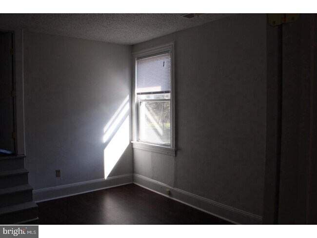 Foto del edificio - 205 E Camden Wyoming Ave
