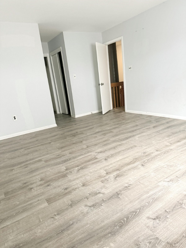 Foto del edificio - 1027 Schmidt Ln