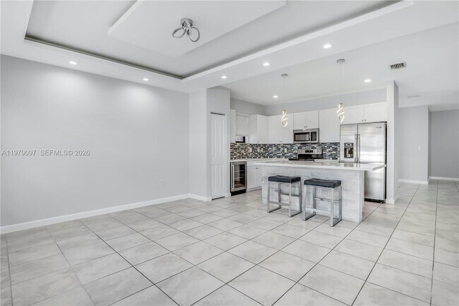 Foto del edificio - 2541 SE 1st St