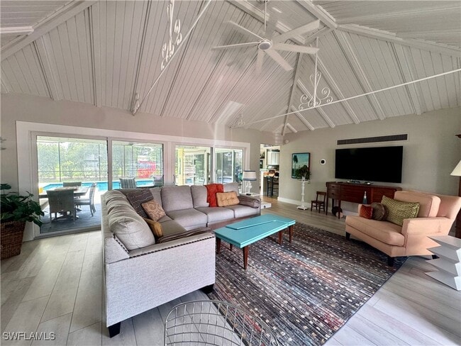 Building Photo - 1249 Fruitland Ave