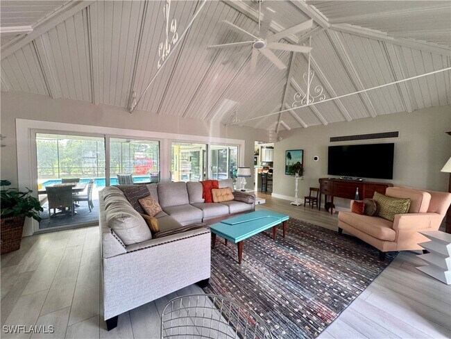 Foto del edificio - 1249 Fruitland Ave