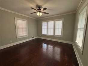 Building Photo - 2216 Avenue O 1/2
