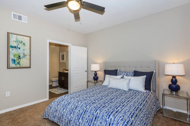B2 1175 SQFT 2 Bed 2 Bath - Level 25 at Durango by Picerne