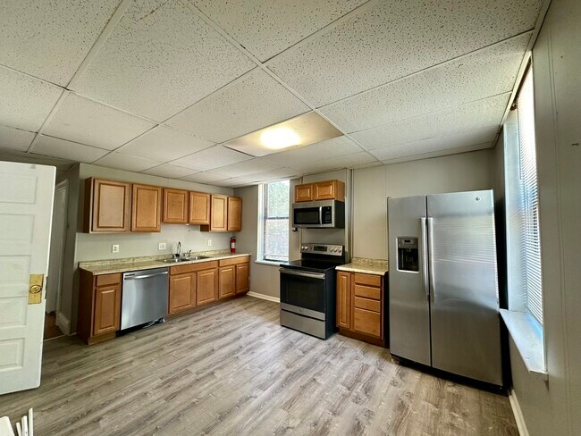 Building Photo - 3205 Arsenal St