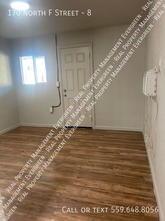 Foto del edificio - 170 N F St