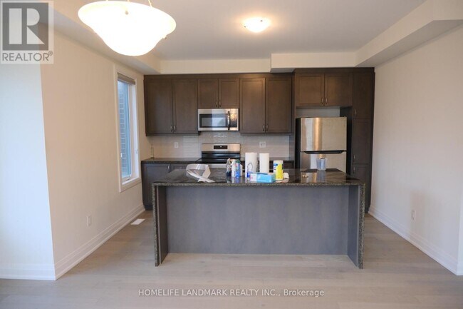 Photo du bâtiment - 111 Thomas Frisby Jr Cres