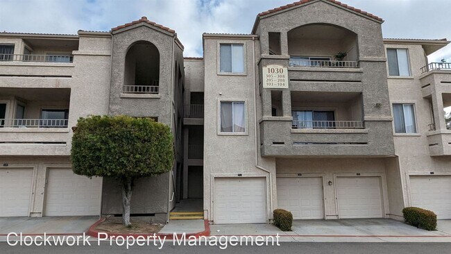 Foto del edificio - 1 br, 1 bath House - 1030 Vista Del Cerro ...