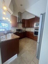 Building Photo - 2119 Montclair Dr