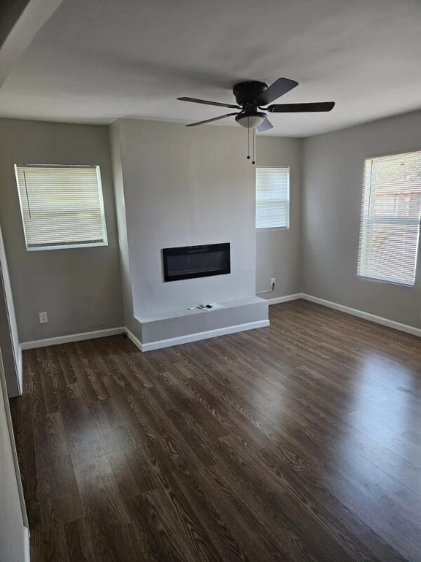 Building Photo - 109 60th St