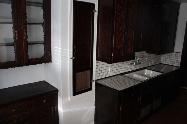 Foto del edificio - 4256 2nd Ave